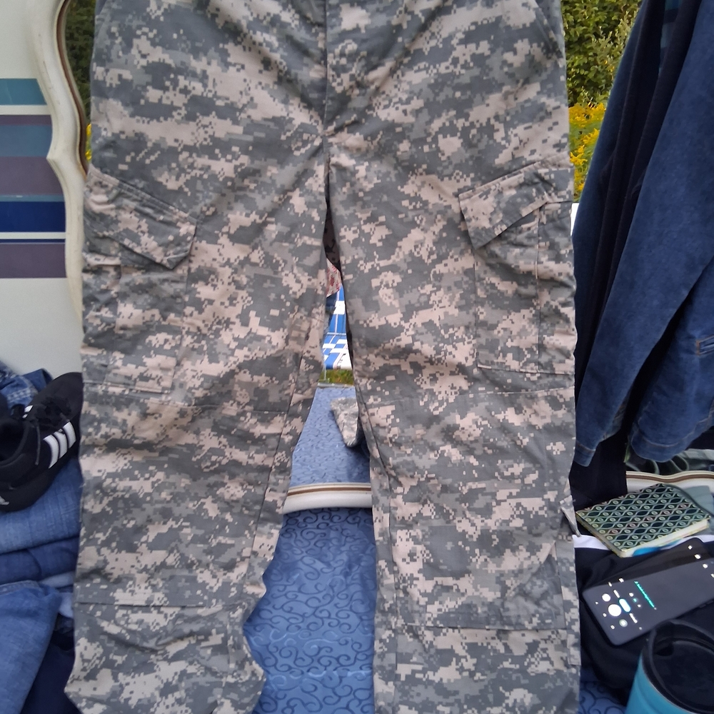 U.S. Army Men's Straight Jeans - Camouflage